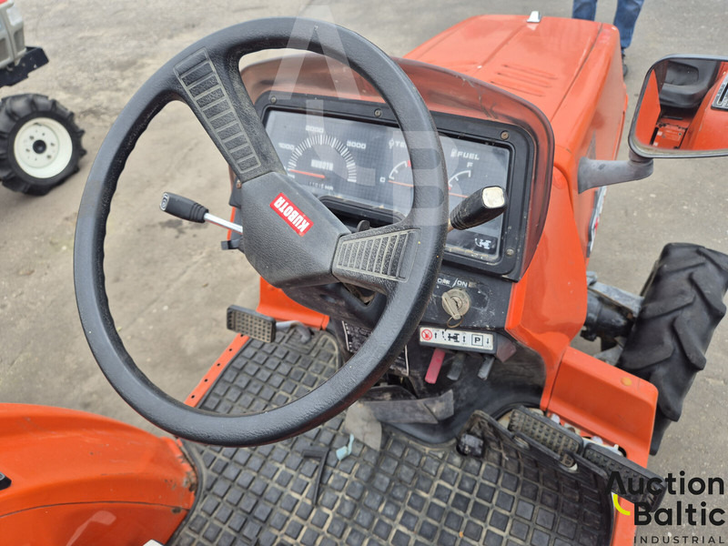 Tracteur agricole Kubota X 20 DT: photos 6