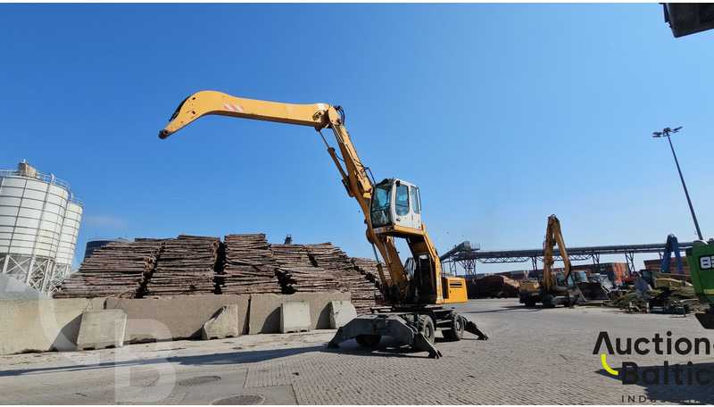 Liebherr A 924 C Litronic - Pelle sur pneus: photos 4 Liebherr A 924 C Litronic - Pelle sur pneus: photos 4