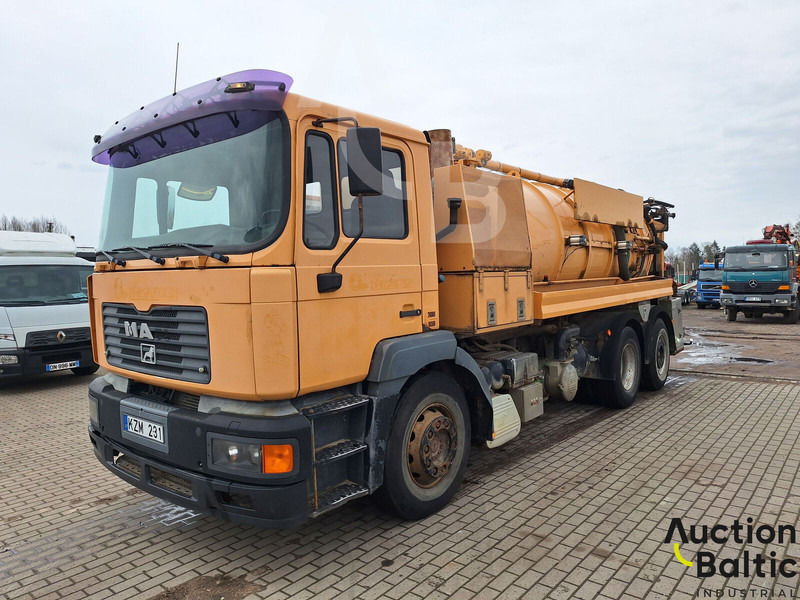 MAN TGS200 - Camion vidangeur: photos 1 MAN TGS200 - Camion vidangeur: photos 1