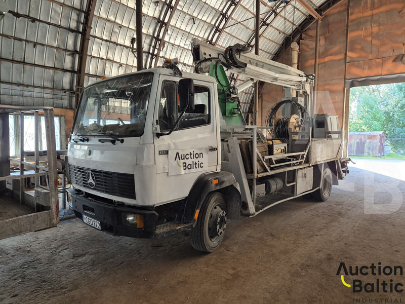 Mercedes-Benz 1114 - Camion avec nacelle: photos 1 Mercedes-Benz 1114 - Camion avec nacelle: photos 1
