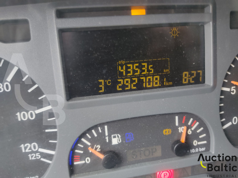 Remorqueuse Mercedes-Benz Atego 818L: photos 10