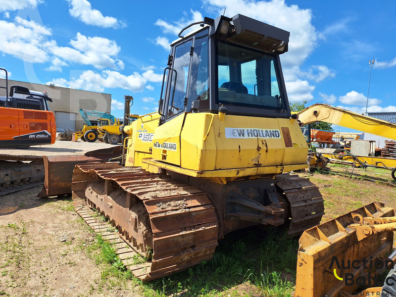 New Holland D 150 - Bulldozer: photos 4 New Holland D 150 - Bulldozer: photos 4