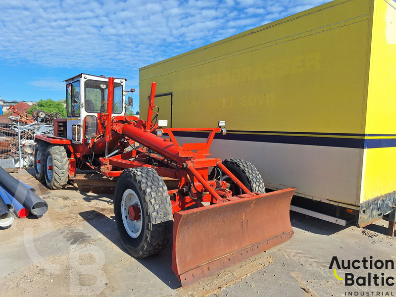 O & K F156 - Niveleuse: photos 2 O & K F156 - Niveleuse: photos 2