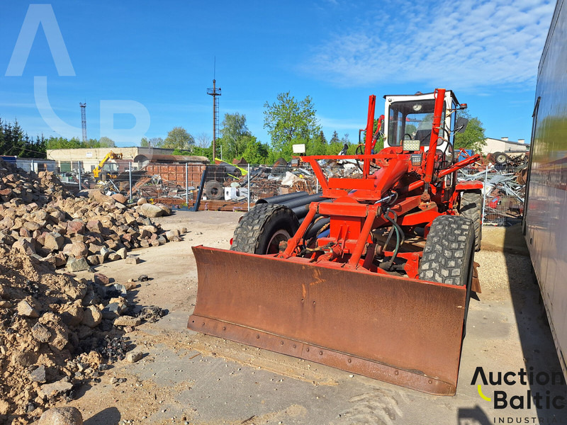 O & K F156 - Niveleuse: photos 4 O & K F156 - Niveleuse: photos 4