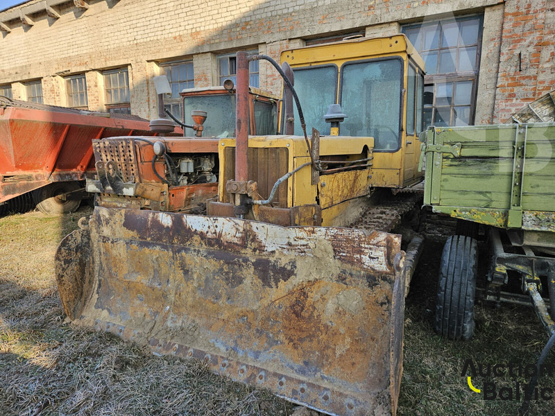 Onbekend DT-75 - Tracteur à chenilles: photos 2 Onbekend DT-75 - Tracteur à chenilles: photos 2