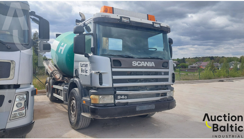 Scania P 94 GB - Camion malaxeur: photos 2 Scania P 94 GB - Camion malaxeur: photos 2