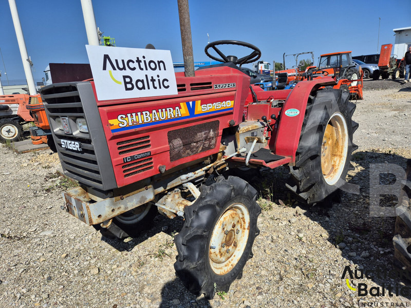Shibaura SP1540 - Tracteur agricole: photos 1 Shibaura SP1540 - Tracteur agricole: photos 1