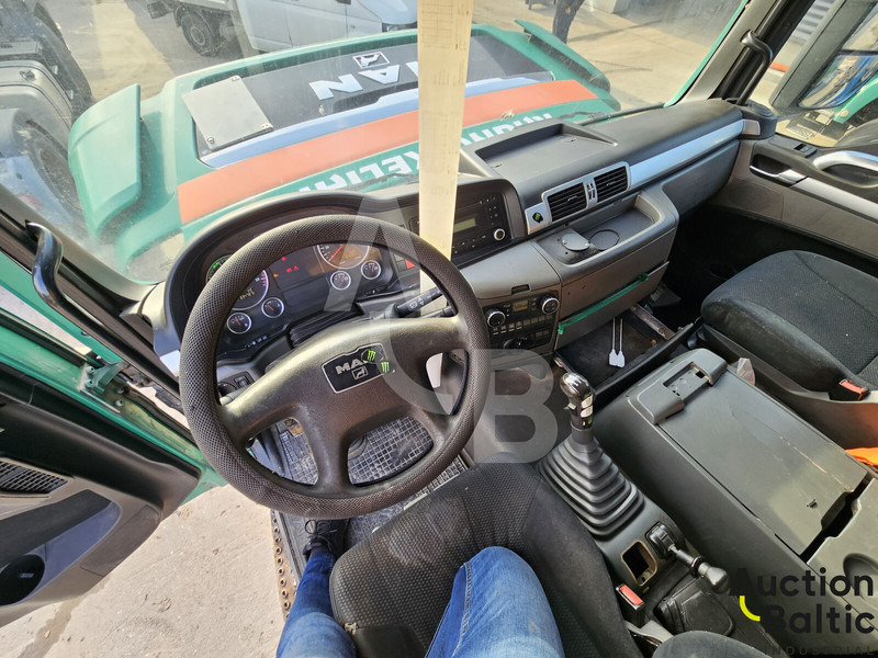 Tracteur routier MAN TGS18.400 4X4H: photos 8