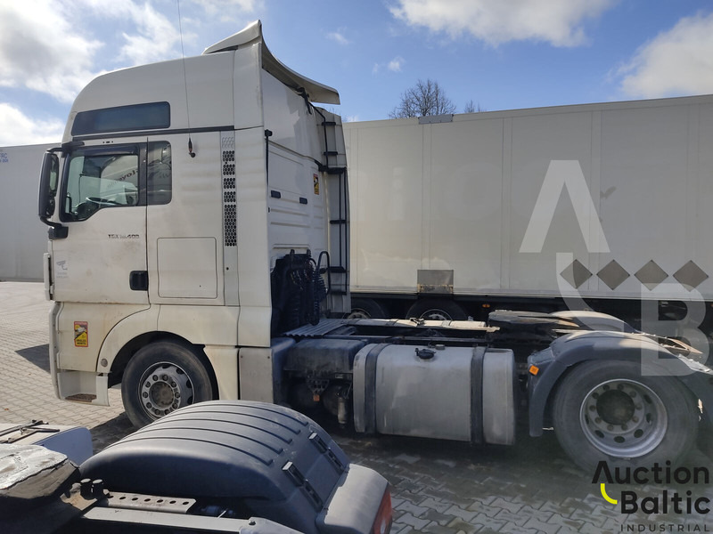 MAN TGX18.400 - Tracteur routier: photos 3 MAN TGX18.400 - Tracteur routier: photos 3