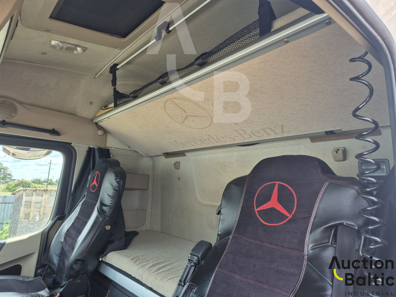 Tracteur routier Mercedes-Benz Actros 1843: photos 8 Tracteur routier Mercedes-Benz Actros 1843: photos 8