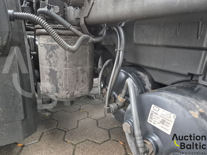 Tracteur routier Mercedes-Benz Actros 1845: photos 19