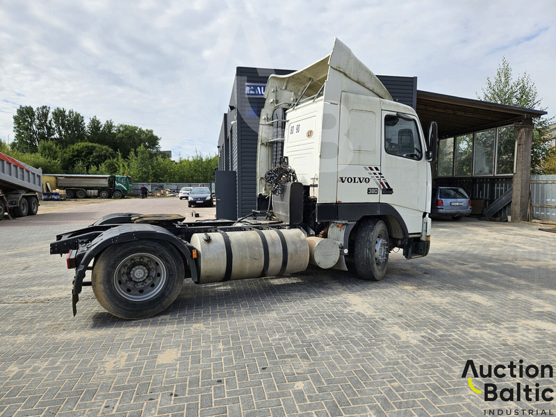 Volvo FH12 - Tracteur routier: photos 4 Volvo FH12 - Tracteur routier: photos 4