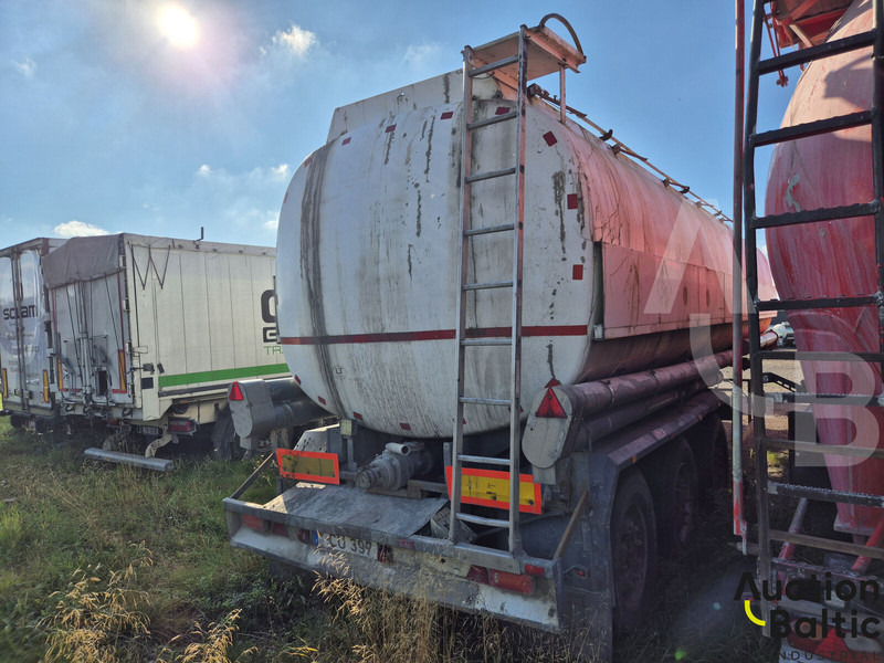 VAN DEN DIJSSEL VD 32.120 - Semi-remorque citerne: photos 3 VAN DEN DIJSSEL VD 32.120 - Semi-remorque citerne: photos 3