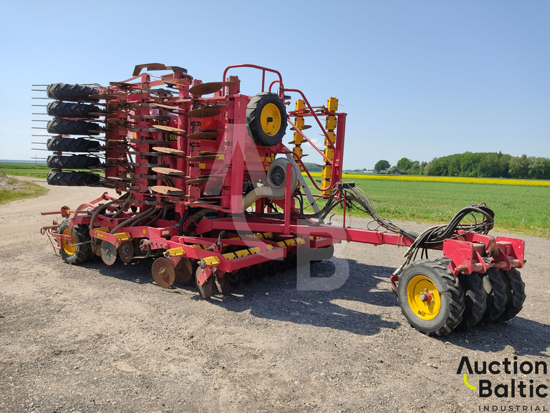 Vaderstad RapidA600S - Combiné de semis: photos 2 Vaderstad RapidA600S - Combiné de semis: photos 2