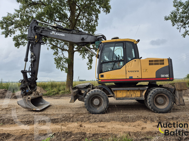 Volvo EW 140 C - Pelle sur pneus: photos 2 Volvo EW 140 C - Pelle sur pneus: photos 2