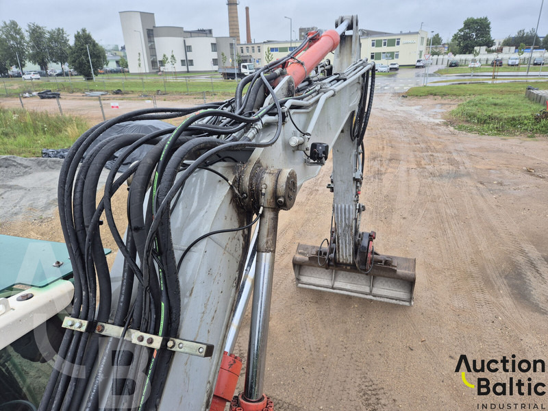 Pelle sur pneus Volvo EW 140 C: photos 13