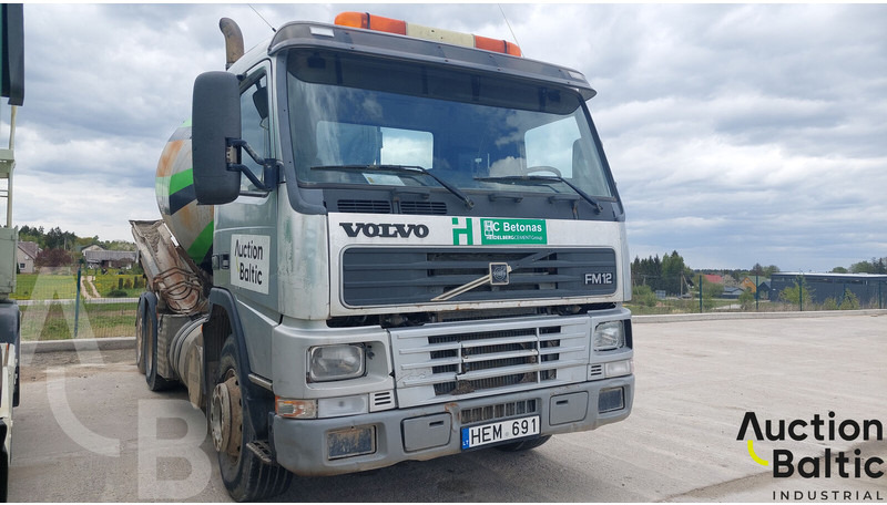 Volvo FM12 - Camion malaxeur: photos 2 Volvo FM12 - Camion malaxeur: photos 2
