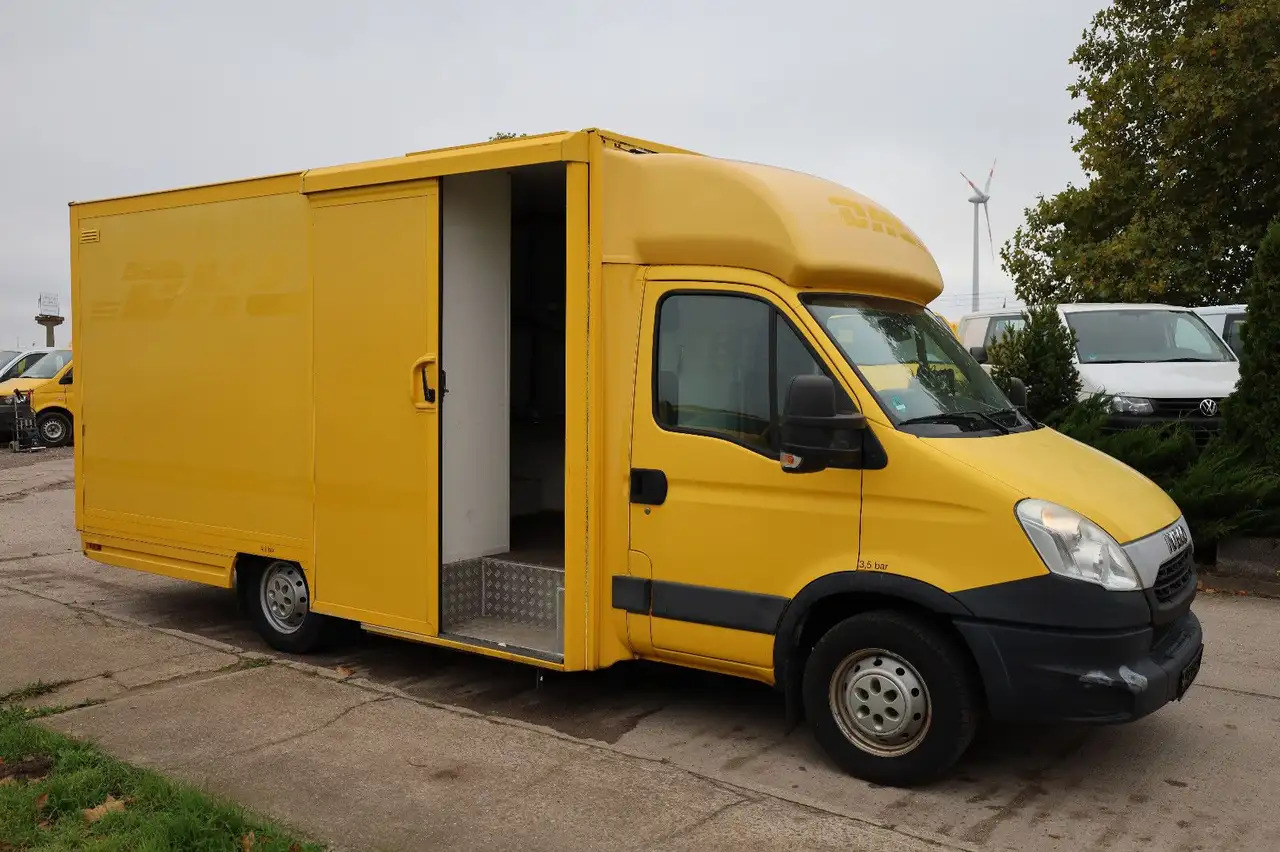 Iveco IS35SI2AA Daily/ Regalsystem/Luftfeder/1. Hand/ - Fourgon grand volume: photos 5 Iveco IS35SI2AA Daily/ Regalsystem/Luftfeder/1. Hand/ - Fourgon grand volume: photos 5