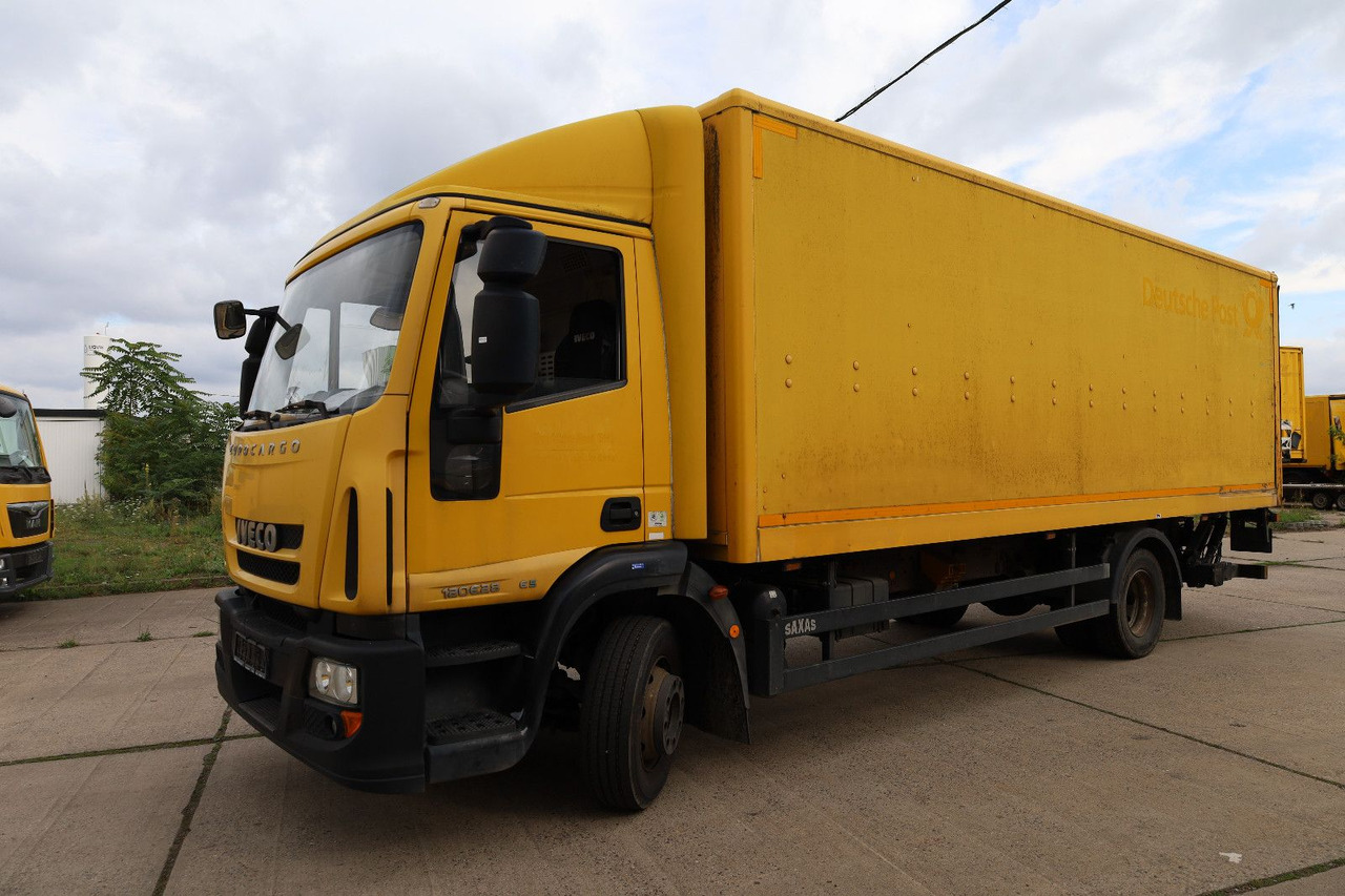 Iveco M122/Scheckheft/1. Hand/AHK - Camion fourgon: photos 3 Iveco M122/Scheckheft/1. Hand/AHK - Camion fourgon: photos 3
