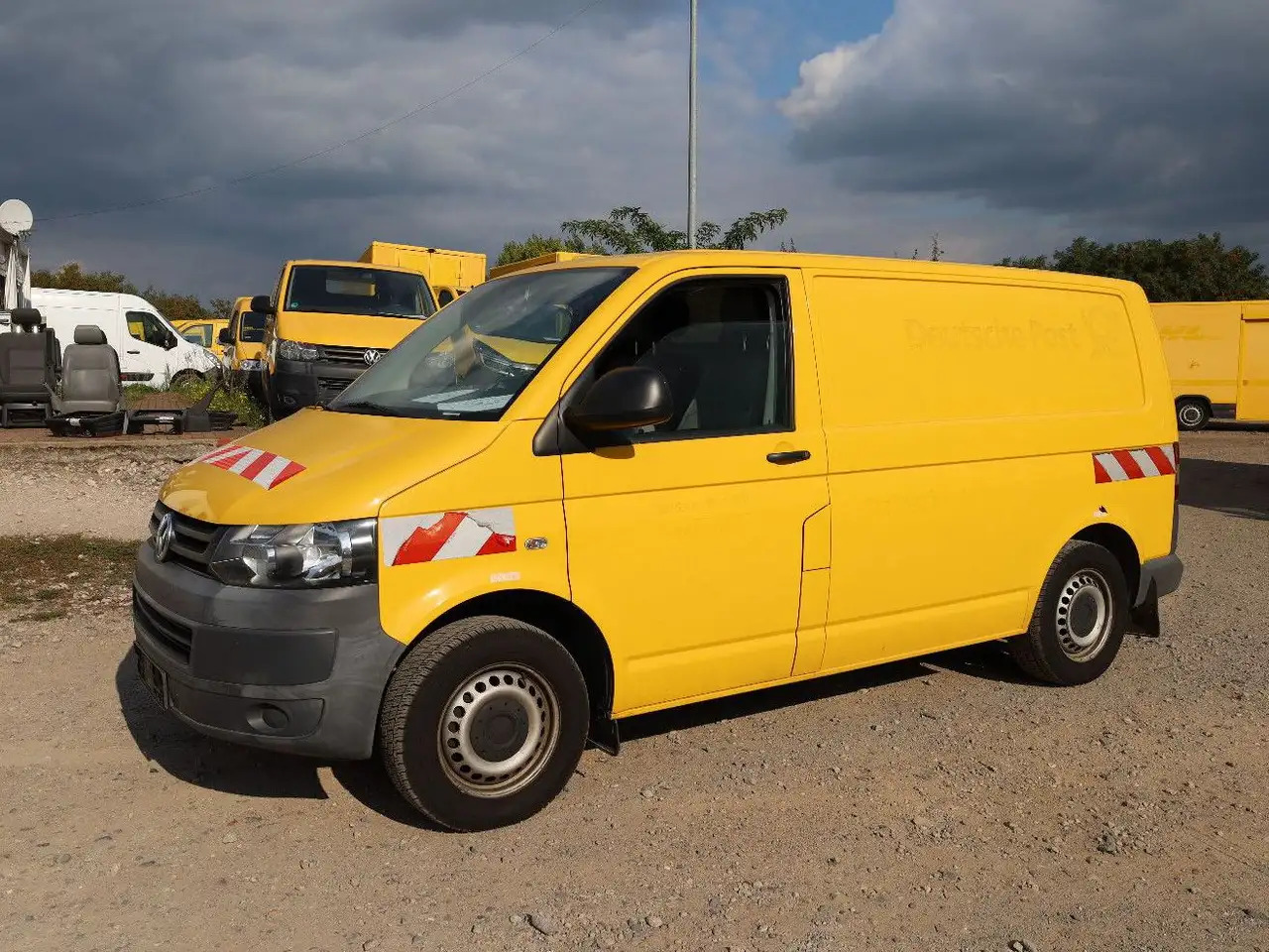 Volkswagen T5 Transporter/ 2.0 TDI/EU5/Werkstattfahrzeug - Fourgon utilitaire: photos 2 Volkswagen T5 Transporter/ 2.0 TDI/EU5/Werkstattfahrzeug - Fourgon utilitaire: photos 2