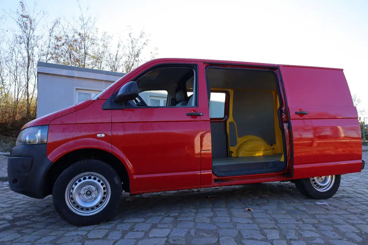 Volkswagen T5 Transporter Kasten-Kombi 2.0 TDI/EU5/1.Hand - Fourgon utilitaire: photos 5 Volkswagen T5 Transporter Kasten-Kombi 2.0 TDI/EU5/1.Hand - Fourgon utilitaire: photos 5