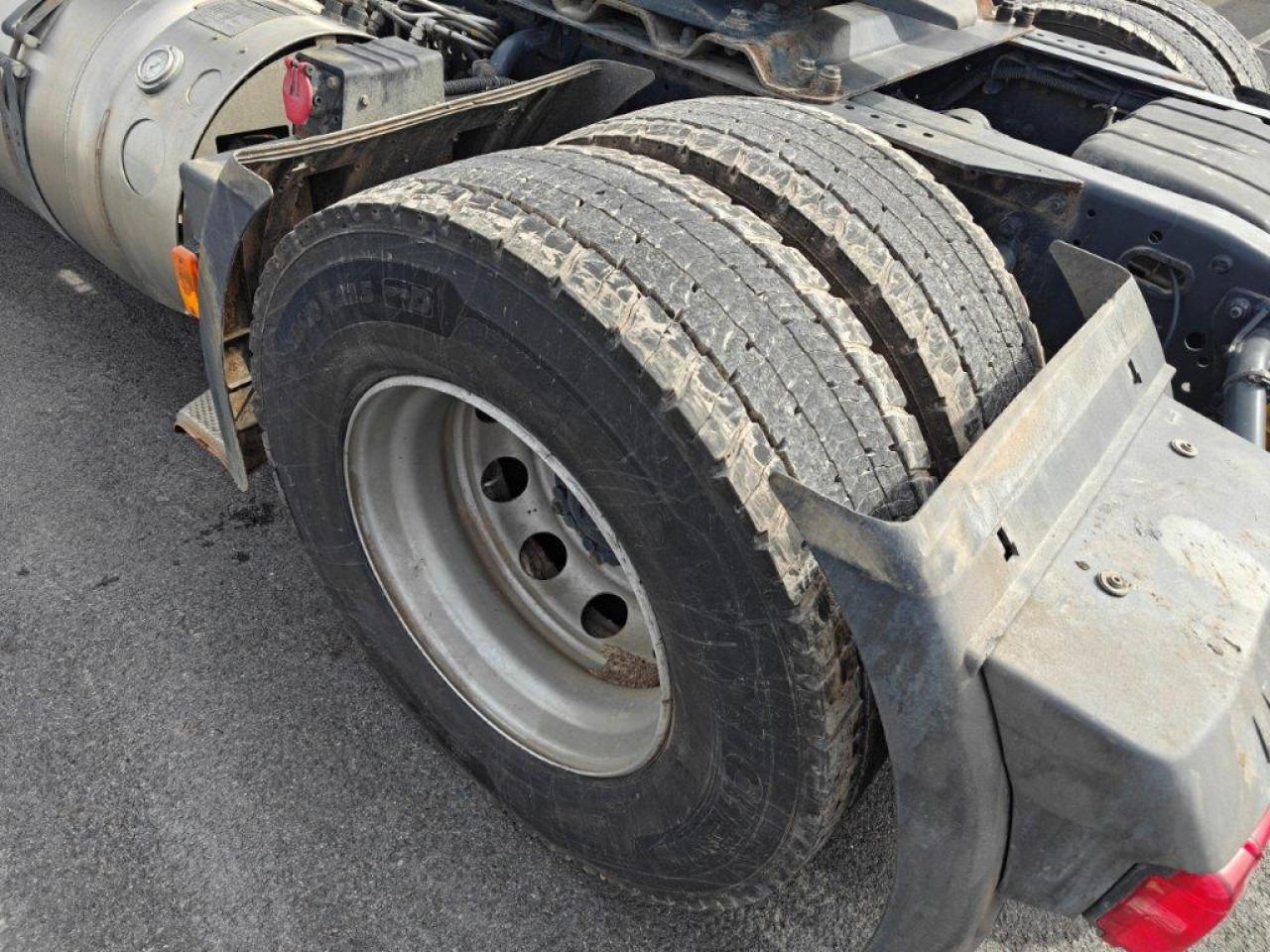 IVECO Stralis AS440S46T/PLNG Intarder Klima Luftfeder ZV - Tracteur routier: photos 4 IVECO Stralis AS440S46T/PLNG Intarder Klima Luftfeder ZV - Tracteur routier: photos 4