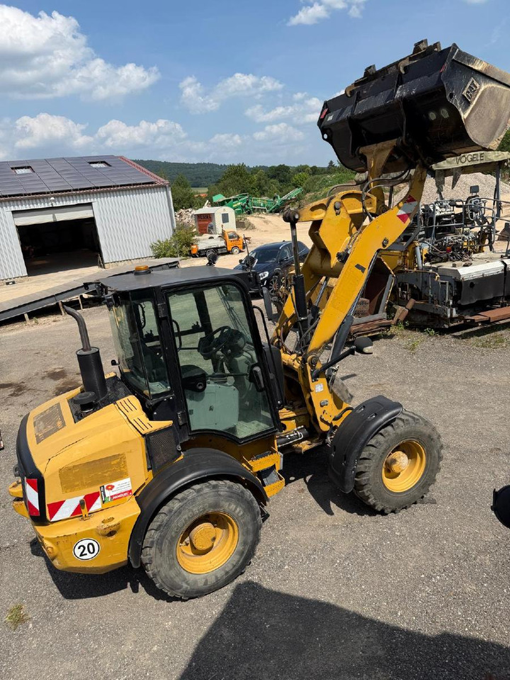 Chargeuse sur pneus Caterpillar 908 H 2 units CAT908H: photos 17