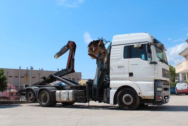 MAN TGA 26.360 FG 6x2 LL GERGEN Abroll + Penz Kran - Camion ampliroll, Camion grue: photos 3 MAN TGA 26.360 FG 6x2 LL GERGEN Abroll + Penz Kran - Camion ampliroll, Camion grue: photos 3