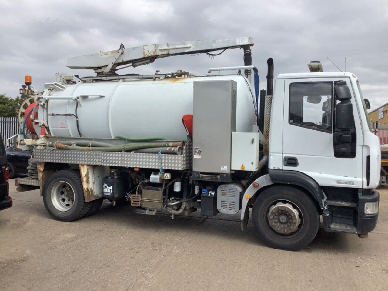 IVECO 180e25 euro5 - Camion vidangeur: photos 2 IVECO 180e25 euro5 - Camion vidangeur: photos 2