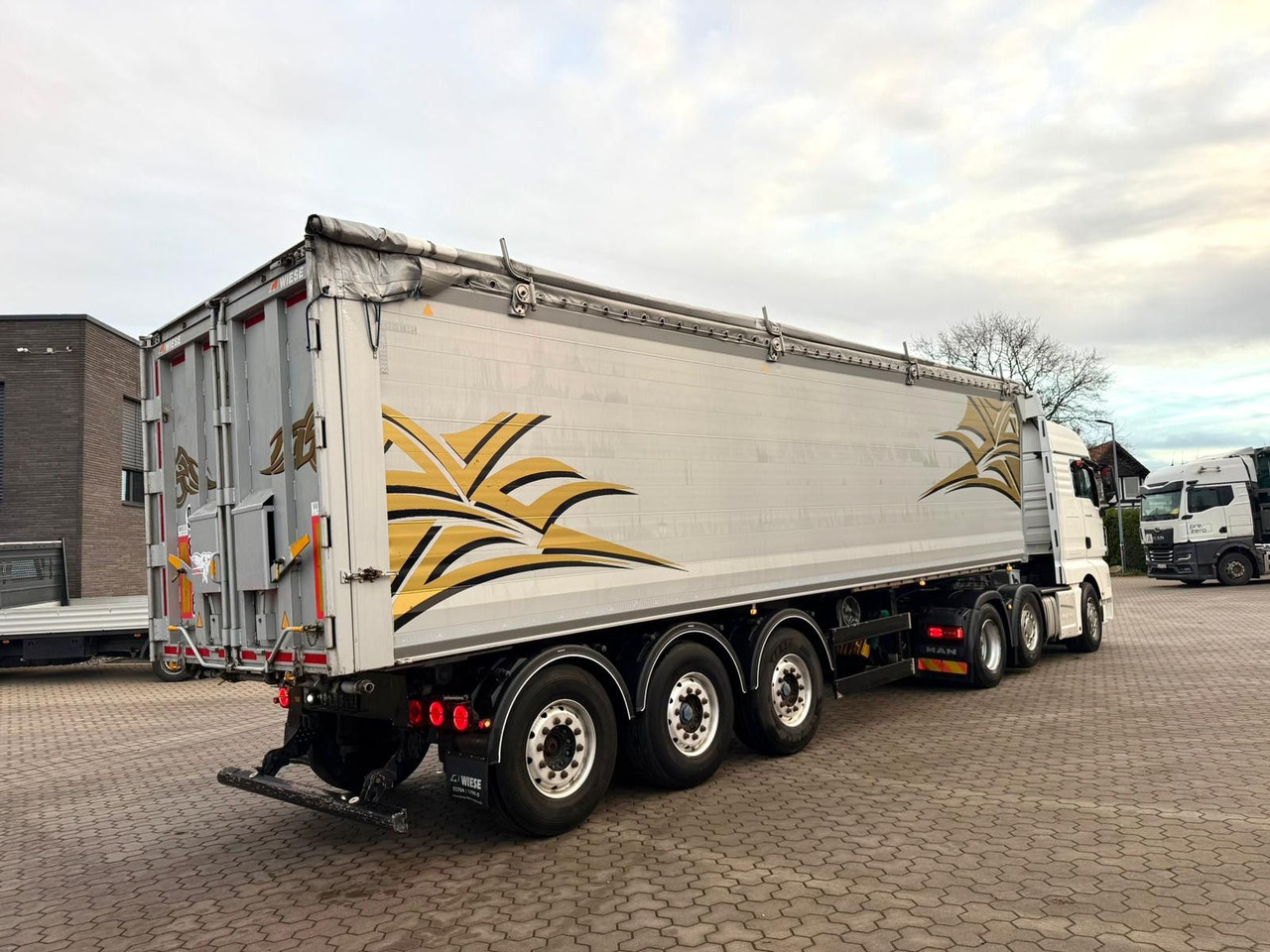 Benalu Bulkliner 95 Alu Kippmulde 51,5m³ - Semi-remorque benne: photos 4 Benalu Bulkliner 95 Alu Kippmulde 51,5m³ - Semi-remorque benne: photos 4