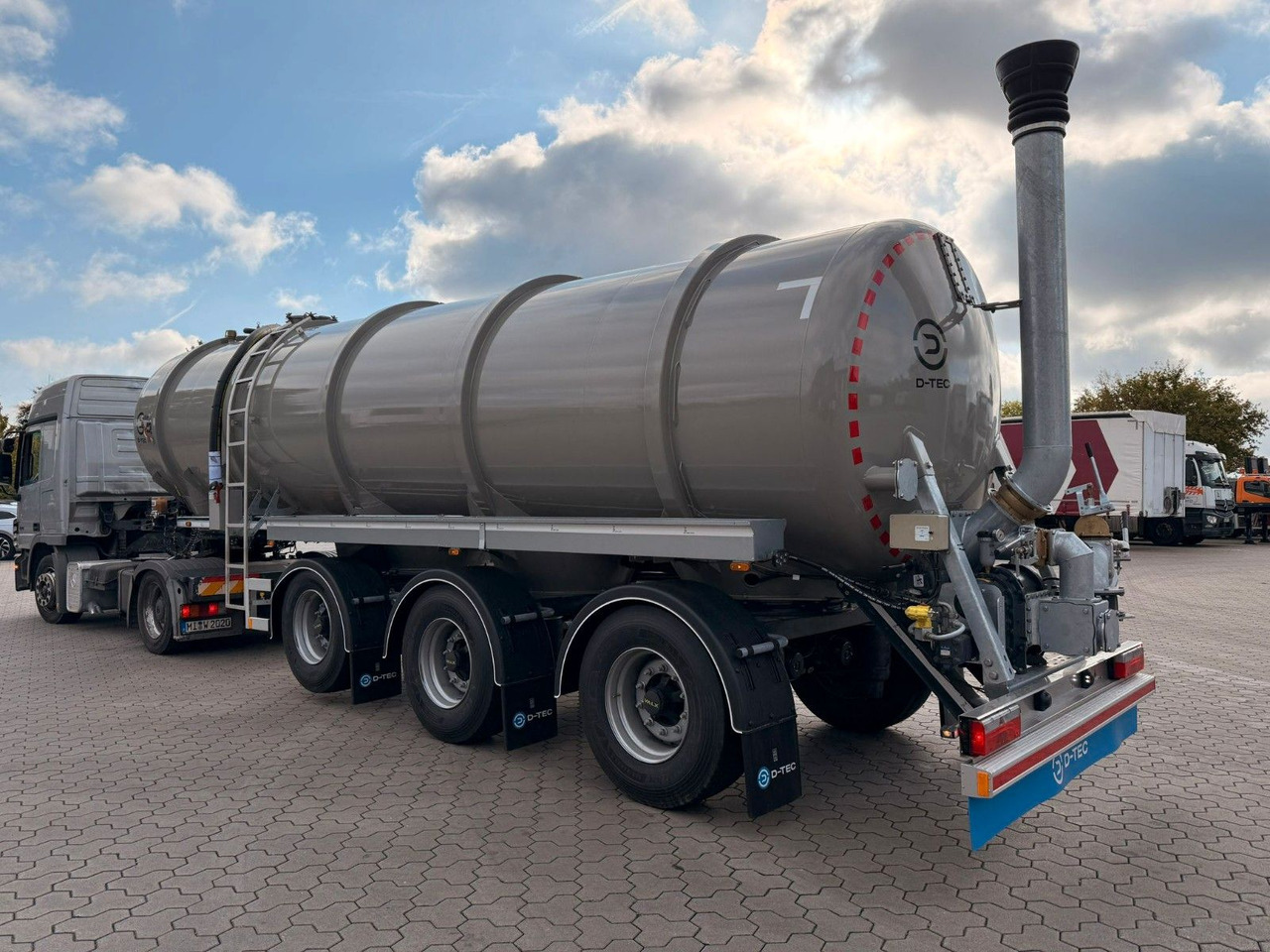 D-TEC Gülletanker 30m³ mit Zwangslenkung - Semi-remorque citerne: photos 3 D-TEC Gülletanker 30m³ mit Zwangslenkung - Semi-remorque citerne: photos 3
