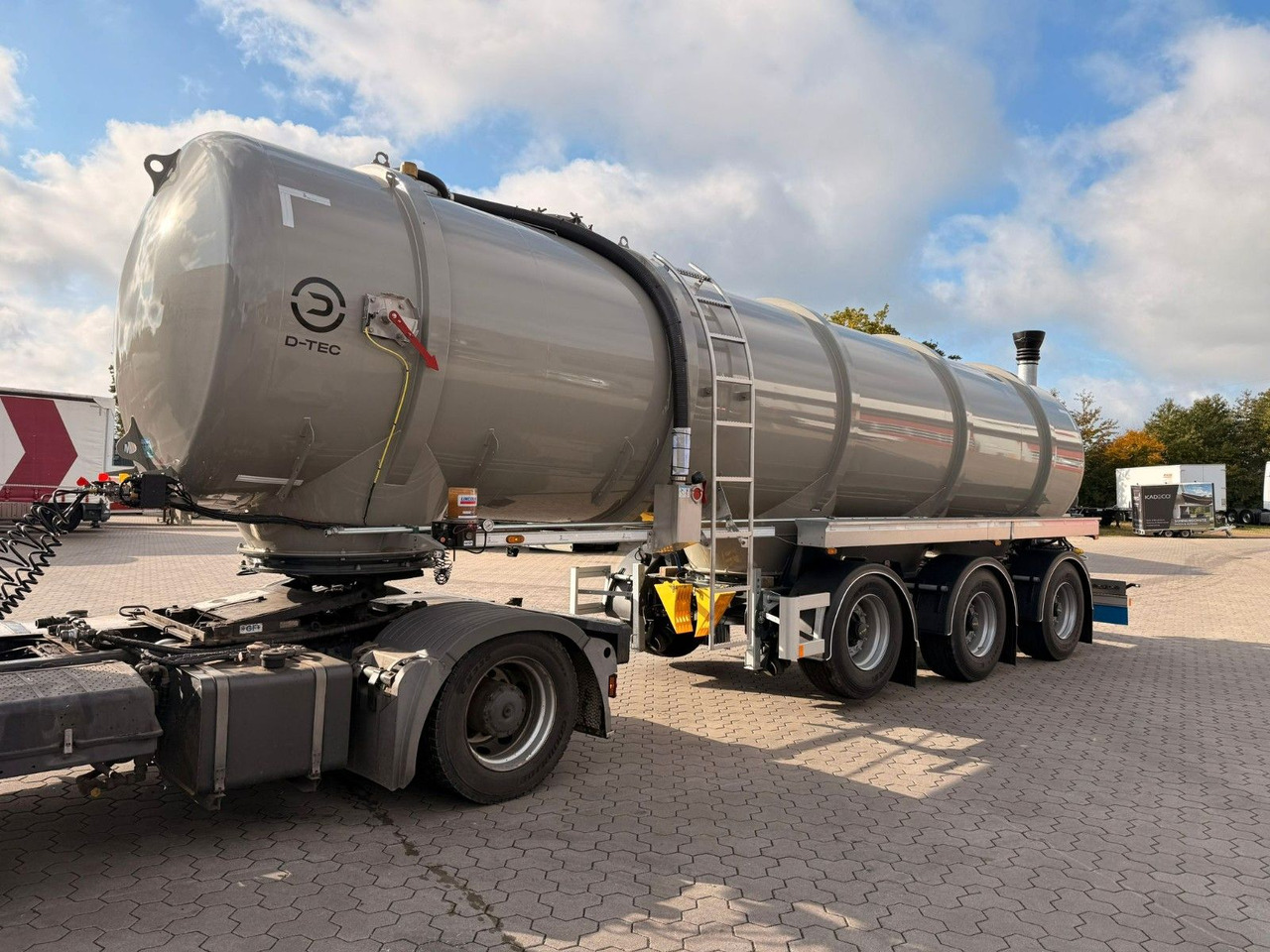 D-TEC Gülletanker 30m³ mit Zwangslenkung - Semi-remorque citerne: photos 5 D-TEC Gülletanker 30m³ mit Zwangslenkung - Semi-remorque citerne: photos 5