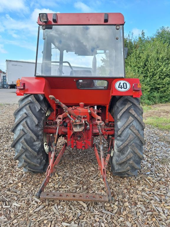 IHC 833 Allrad Kabine IHC 833 Allrad Kabine - Tracteur agricole: photos 5 IHC 833 Allrad Kabine IHC 833 Allrad Kabine - Tracteur agricole: photos 5
