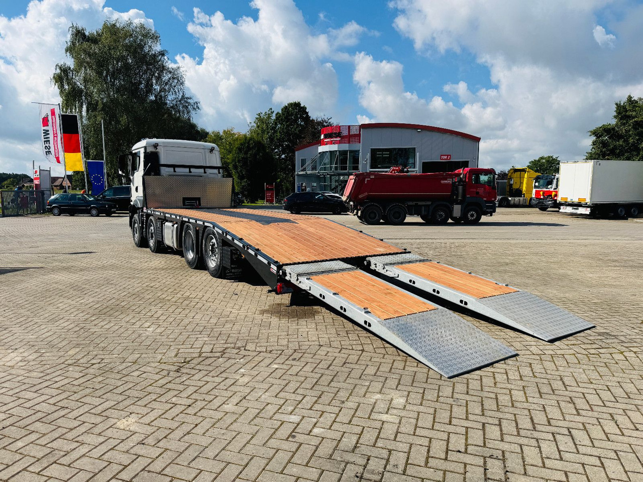 MAN 8x4 Maschinentransporter - Remorqueuse: photos 4 MAN 8x4 Maschinentransporter - Remorqueuse: photos 4