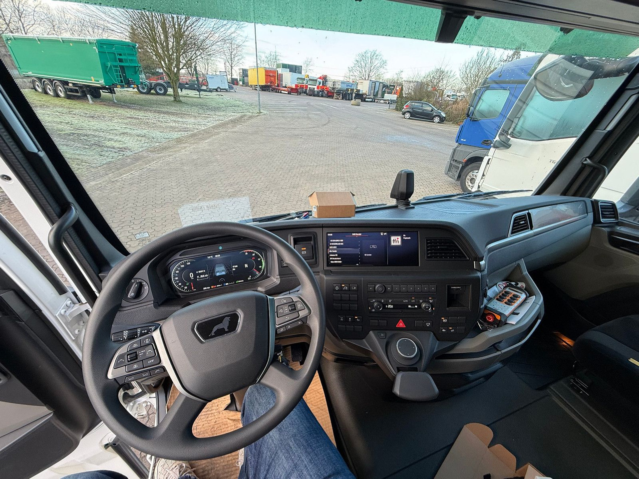 MAN Baumaschinen- Arbeitsbühnentransporter Rampen - Remorqueuse: photos 4 MAN Baumaschinen- Arbeitsbühnentransporter Rampen - Remorqueuse: photos 4