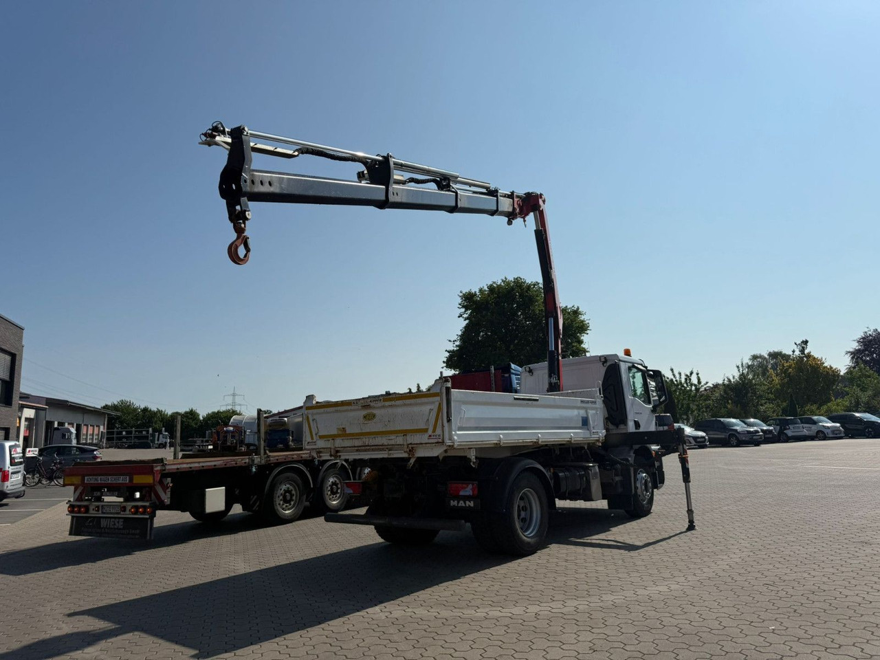 MAN TGM 18.320 4x2 BB Kran Fassi F135 Kipper Meiller - Camion grue: photos 4 MAN TGM 18.320 4x2 BB Kran Fassi F135 Kipper Meiller - Camion grue: photos 4