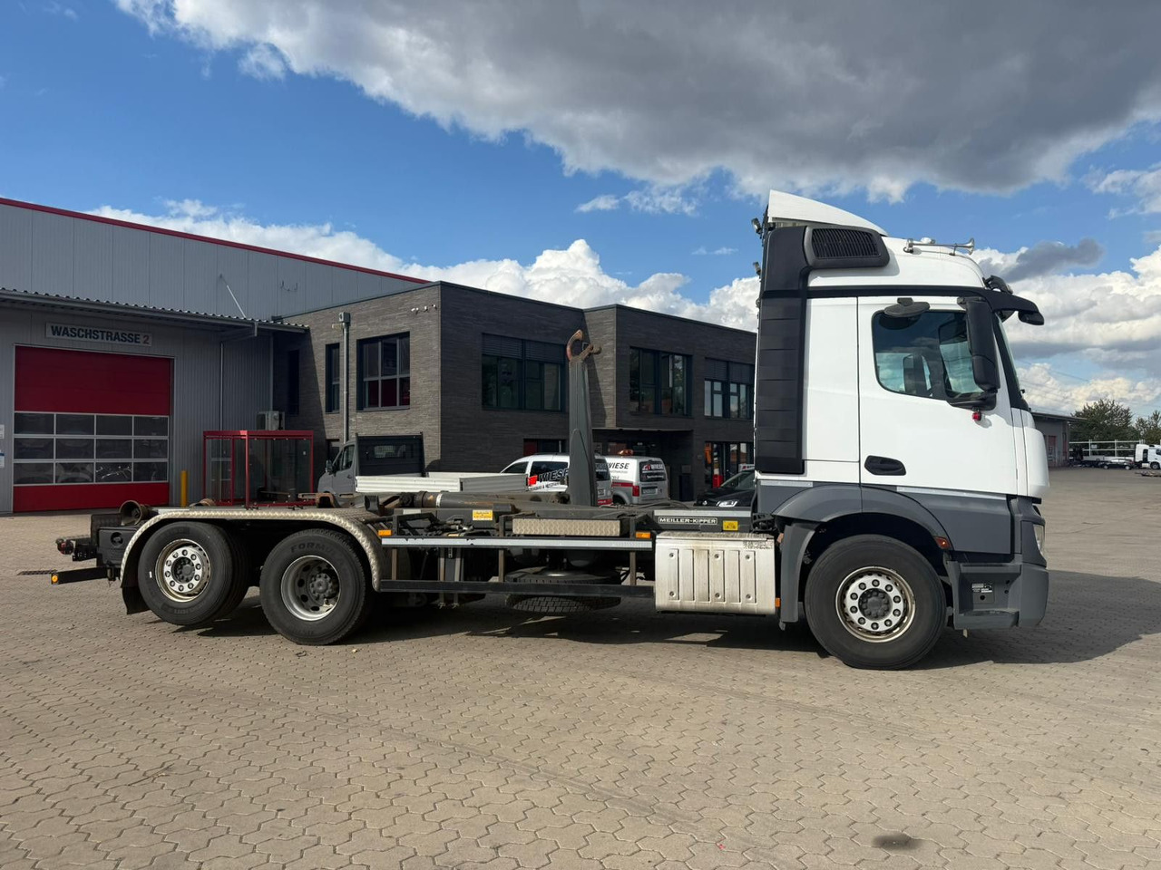 Mercedes-Benz Actros 2548 6x2 Abrollkipper Meiler RK 2070 - Camion ampliroll: photos 5 Mercedes-Benz Actros 2548 6x2 Abrollkipper Meiler RK 2070 - Camion ampliroll: photos 5