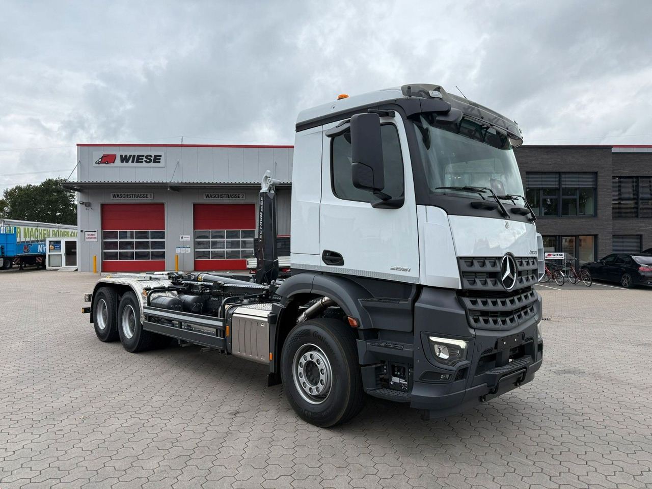 Mercedes-Benz Arocs 5 2651L 6 x4 Meiller RS 2170 - Camion ampliroll: photos 1 Mercedes-Benz Arocs 5 2651L 6 x4 Meiller RS 2170 - Camion ampliroll: photos 1