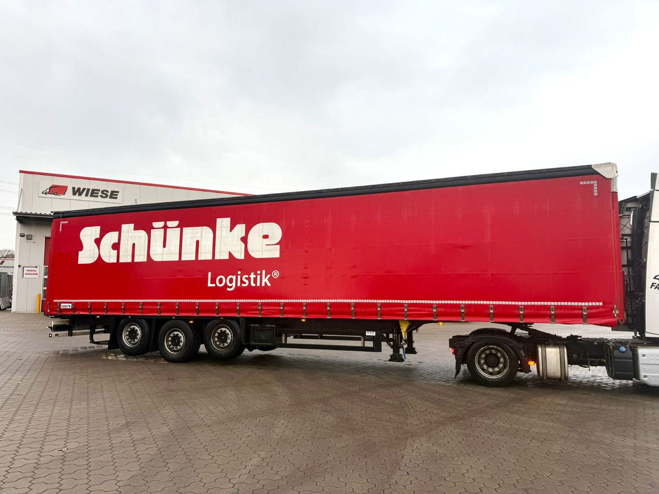 Schmitz Cargobull Speed-Curtainsider - Top Zustand TÜV Neu - Semi-remorque rideaux coulissants: photos 1 Schmitz Cargobull Speed-Curtainsider - Top Zustand TÜV Neu - Semi-remorque rideaux coulissants: photos 1