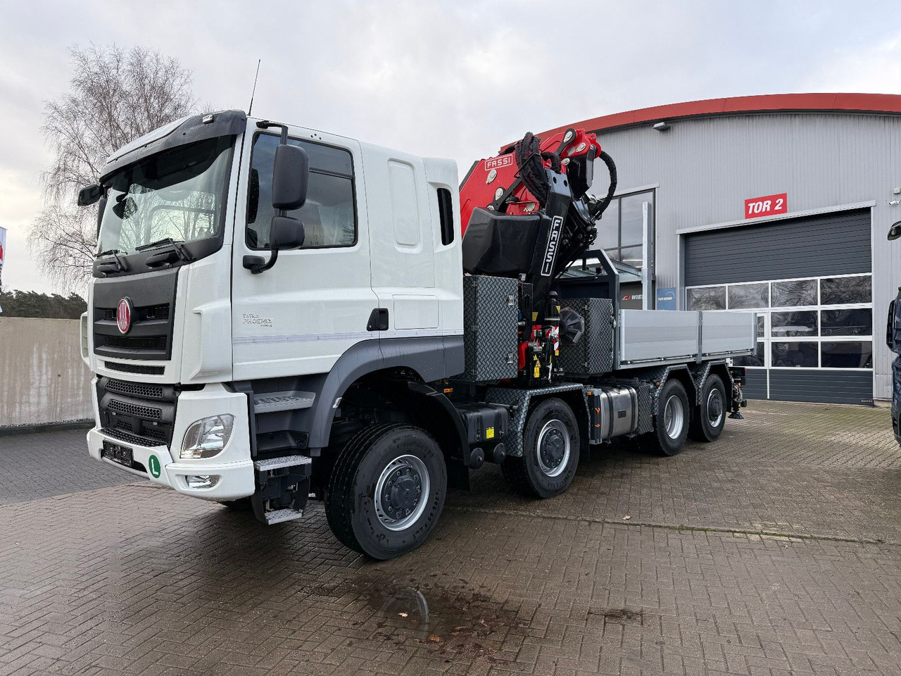 Tatra 41.500 8x8 Phoenix Fassi F710 Kran - Camion plateau, Camion grue: photos 1 Tatra 41.500 8x8 Phoenix Fassi F710 Kran - Camion plateau, Camion grue: photos 1