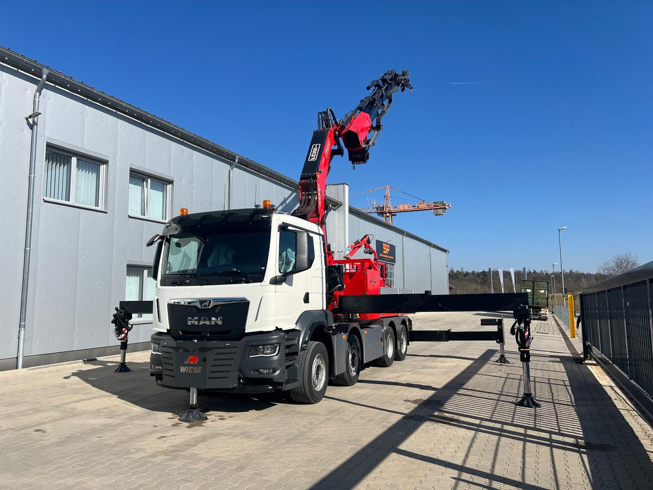 MAN 8x4 Hydro mit F1150 inkl Jib und Winde Korb - Tracteur routier: photos 1 MAN 8x4 Hydro mit F1150 inkl Jib und Winde Korb - Tracteur routier: photos 1