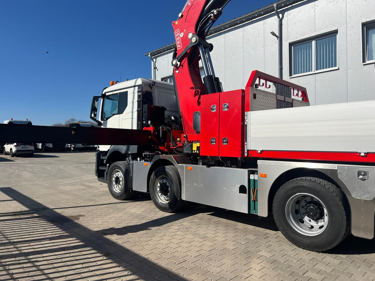 MAN 8x4 Hydro mit F1150 inkl Jib und Winde Korb - Tracteur routier: photos 4 MAN 8x4 Hydro mit F1150 inkl Jib und Winde Korb - Tracteur routier: photos 4