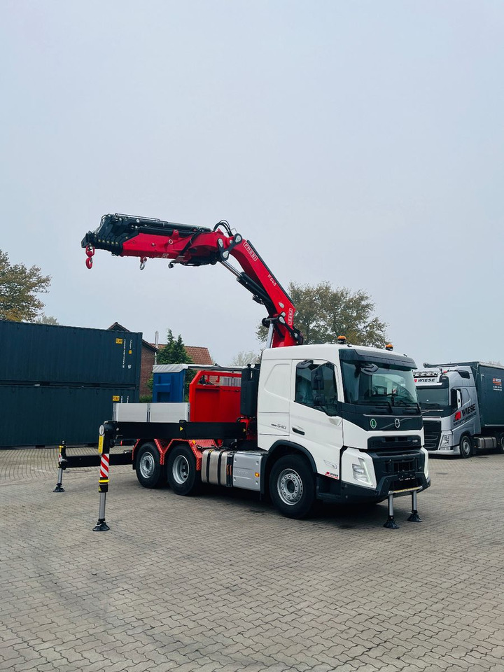 Volvo FMX 540 6x2 mit Kran Fassi F545.2.28 - Tracteur routier: photos 4 Volvo FMX 540 6x2 mit Kran Fassi F545.2.28 - Tracteur routier: photos 4