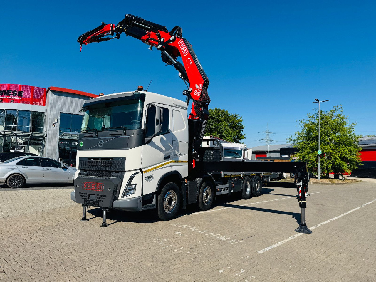 Camion plateau, Camion grue Volvo FH 500 8x2 mit F710RA.2.27 L426 und V20 Winde: photos 15