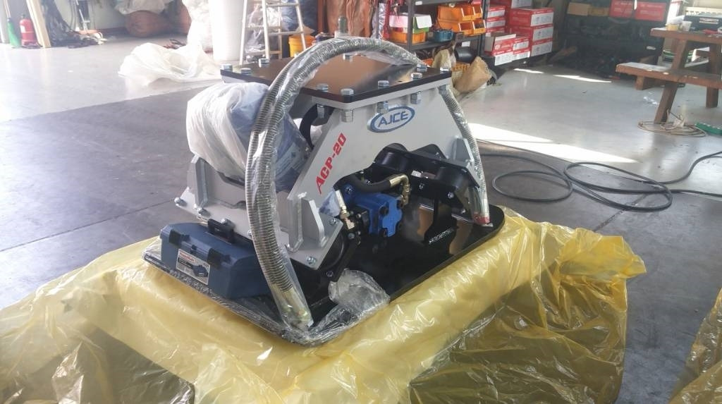 AJCE ACP-20 Vibration Plate Compactor  - Plaque vibrante: photos 5 AJCE ACP-20 Vibration Plate Compactor  - Plaque vibrante: photos 5