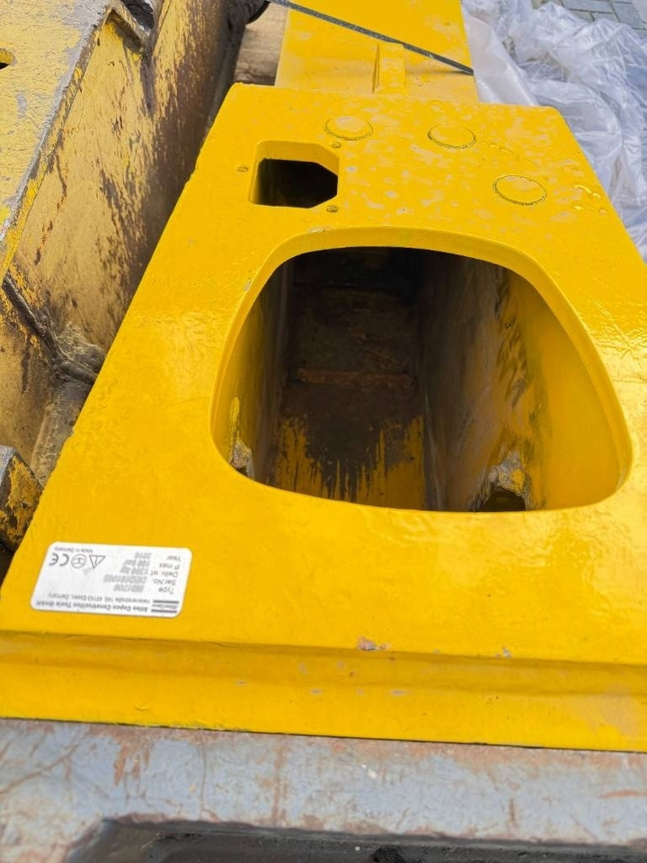 Atlas Copco Epiroc MB1700 Housing Bracket - Marteau hydraulique pour Engins de chantier: photos 5 Atlas Copco Epiroc MB1700 Housing Bracket - Marteau hydraulique pour Engins de chantier: photos 5