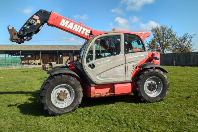 MANITOU MLT 840 137 - Chariot télescopique: photos 1 MANITOU MLT 840 137 - Chariot télescopique: photos 1