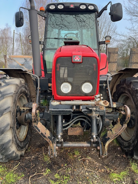 MASSEY FERGUSON 6480 DYNASHIFT - Tracteur agricole: photos 3 MASSEY FERGUSON 6480 DYNASHIFT - Tracteur agricole: photos 3