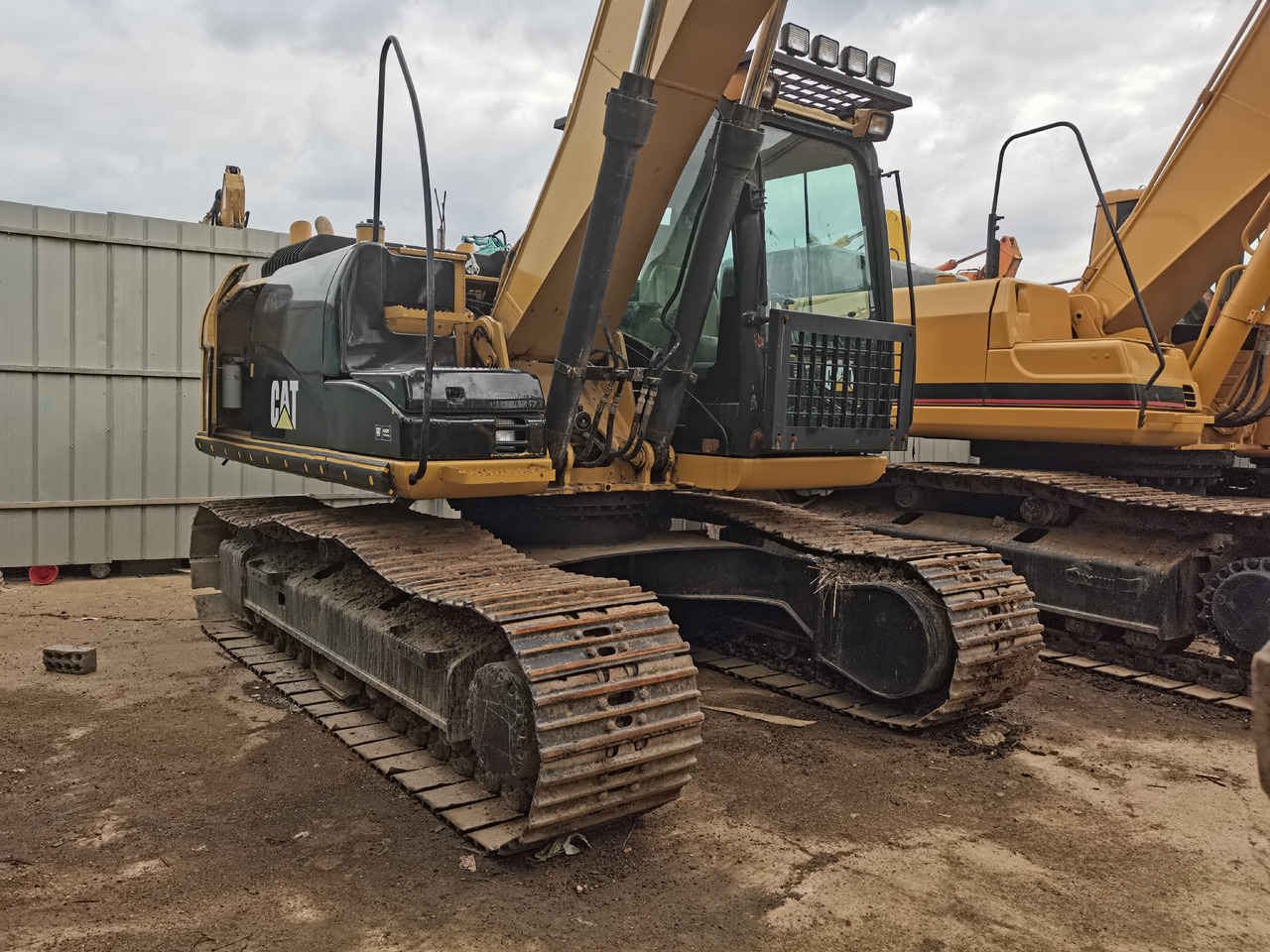 CATERPILLAR 312D2 - Pelle: photos 3 CATERPILLAR 312D2 - Pelle: photos 3