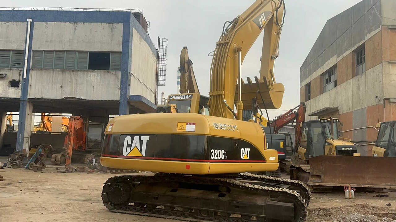 CATERPILLAR 320C 320B 320BL 325B - Pelle sur chenille: photos 5 CATERPILLAR 320C 320B 320BL 325B - Pelle sur chenille: photos 5